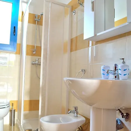 Case Ad Oriente-residence Luna טורה דל'אורסו