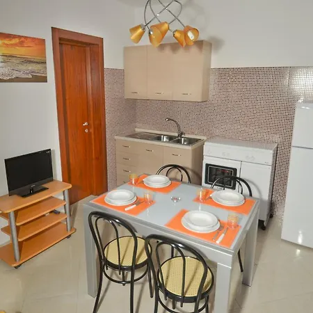 Case Ad Oriente-residence Luna מלון דירות *